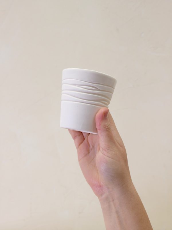 Textured Cup 6oz Crossed Wires - Image 2