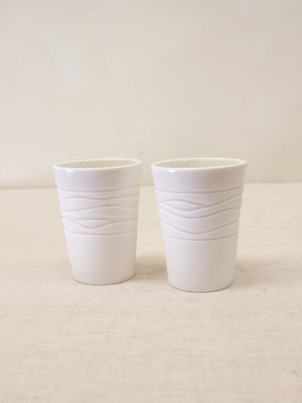 Textured Cup 8oz Crossed Wires - Image 4